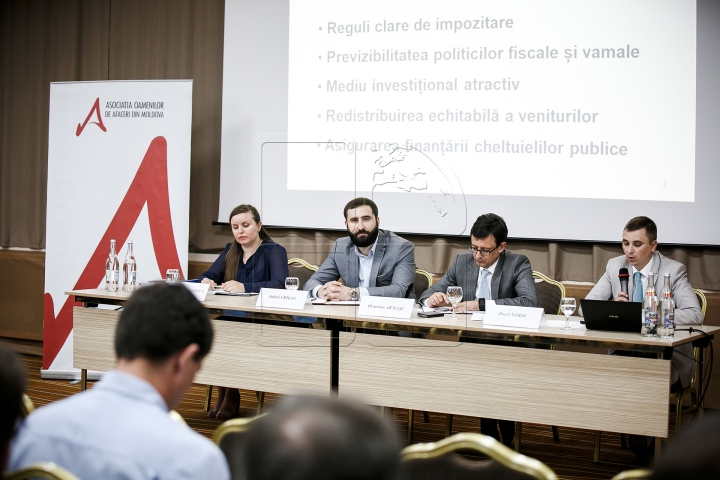 Cum s-a desfăşurat întâlnirea ministrului de Finanţe cu oamenii de afaceri din Moldova (FOTOREPORT)