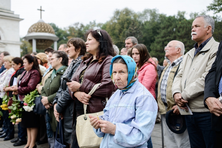 Inaugurare mult aşteptată! Monumentul celor trei martiri a reapărut în centrul Capitalei (FOTOREPORT)