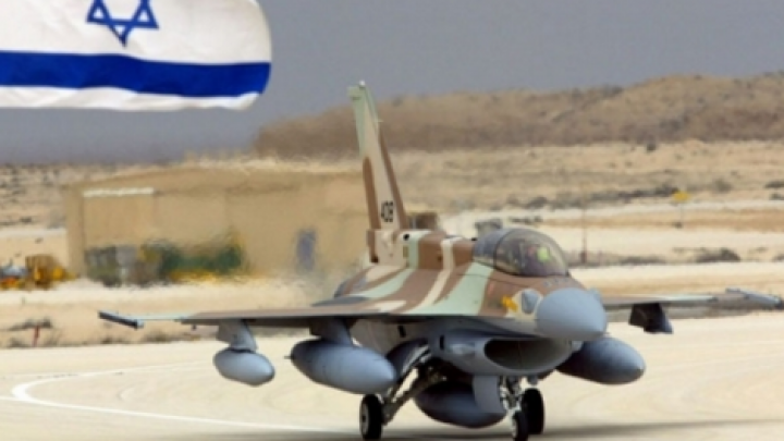 Un avion militar israelian, doborât de armata siriană. Ce explicaţii au dat autorităţile de la Damasc