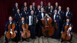 SUCCESUL unui moldovean nu are graniţe. Muzicianul cântă într-o celebră orchestră din SUA