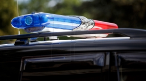 ÎNGROZITOR! o femeie este în stare gravă la spital, după ce a fost legată de o maşină şi târâtă pe străzi