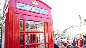 O cabină de telefon dintr-un oraş britanic a fost transformată în muzeu. Ce obiecte sunt expuse acolo