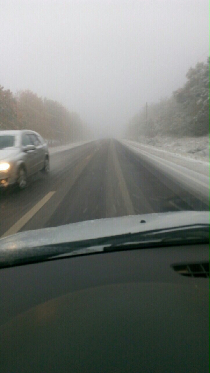 NINGE ÎN MOLDOVA! Unde a căzut prima ninsoare din această toamnă (FOTO/VIDEO)