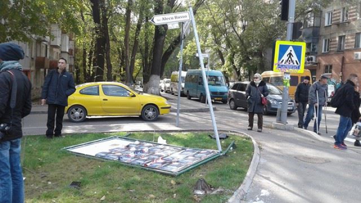 GRAV ACCIDENT în Capitală. Două maşini, făcute ZOB (IMAGINI DE LA FAŢA LOCULUI)