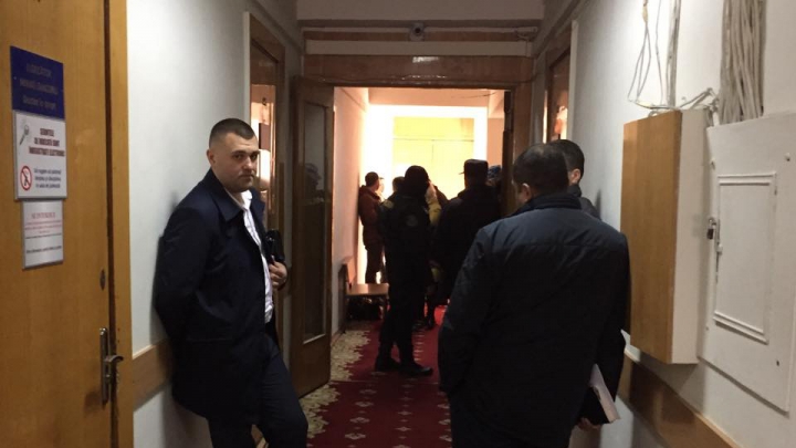 MANDAT DE ARESTARE. Se decide soarta celor 28 de inspectori de patrulare, reţinuţi pentru luare de mită