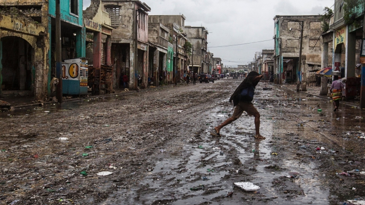 Peste 100 de persoane au decedat în Haiti în urma uraganului Matthew