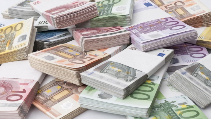 Câştig record! Un bărbat s-a îmbogăţit cu 90 de milioane de euro peste noapte