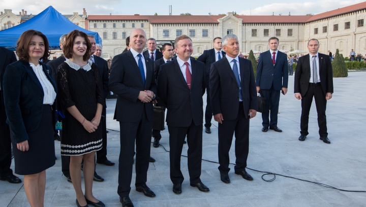 De Ziua Națională a Vinului, premierii Filip și Kobeacov au vizitat o cramă din Moldova (FOTO/VIDEO)