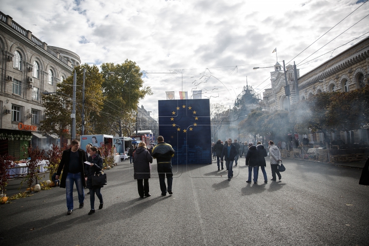 PETRECERE MARE, în inima Capitalei! Cum sărbătoresc chişinăuienii Hramul Oraşului (FOTOREPORT)