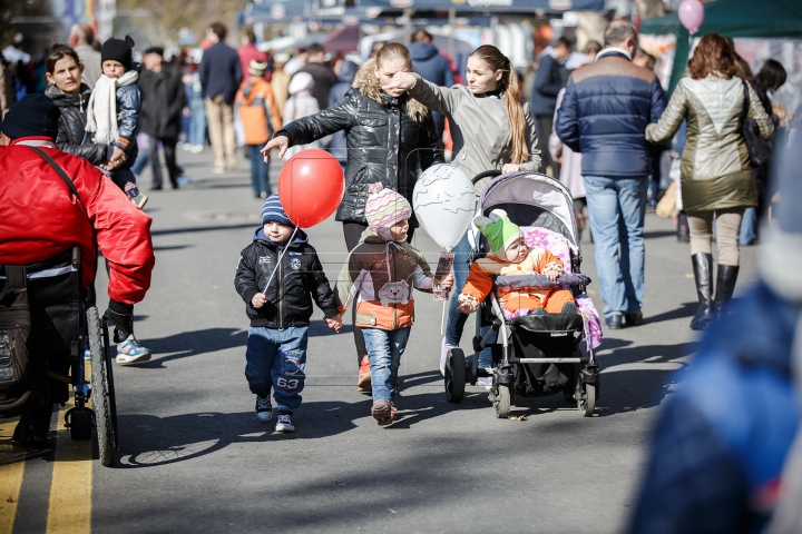 PETRECERE MARE, în inima Capitalei! Cum sărbătoresc chişinăuienii Hramul Oraşului (FOTOREPORT)