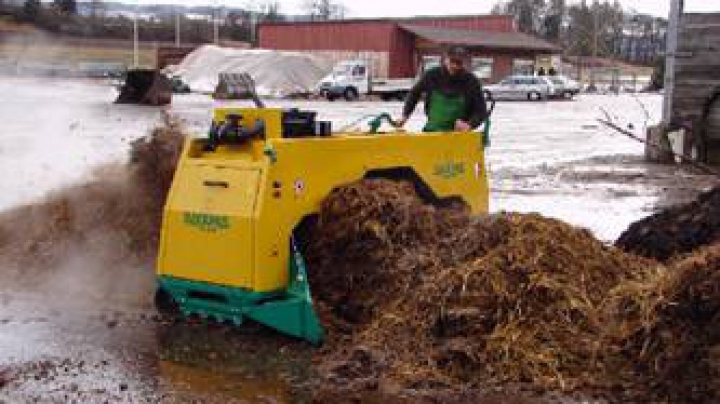 Investitori italieni vor să deschidă fabrici de reciclare în Moldova