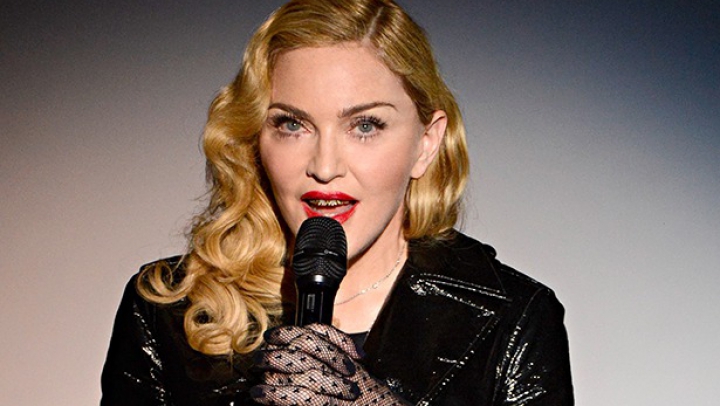 Promisiune SCANDALOASĂ! Madonna propune SEX ORAL celor care o vor vota pe Hillary Clinton (VIDEO)