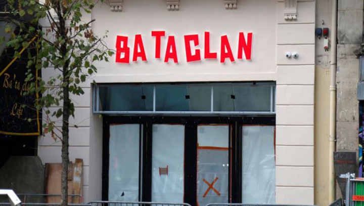 Paris: La aproape un an de la atentatele teroriste, sala de concerte Bataclan are o nouă fațadă