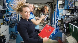 Nimic nu-i oprește pe unii americani să-și aleagă președintele! O astronaută a votat din cosmos (VIDEO)