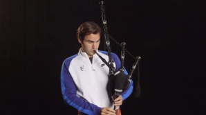 "Meciul pentru Africa". Federer a cântat la cimpoi pentru promovarea unui eveniment caritabil