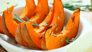 Dovleacul, o bombă de vitamine și efecte benefice pentru organism. Ce probleme tratează Una dintre cele mai răspândite legume