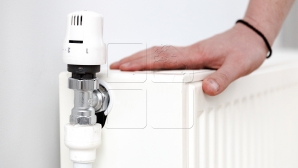 Păcura din România IEFTINEŞTE CĂLDURA din Moldova: Mii de familii vor achita facturi mai mici