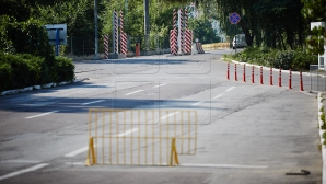 PERCHEZIŢII DE AMPLOARE la posturile vamale Sculeni și Leușeni. Vameşi şi agenţi economici, reţinuţi