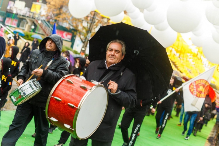 Hramul Orheiul, în toi. Orheienii au savurat din prânzul tradiţional, oferit gratuit de primarul Ilan Şor