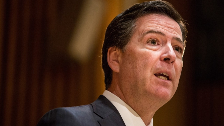 SUA: Directorul FBI, CRITICAT DUR într-o scrisoare a adolescentei, care a primit poze indecente de la un politician