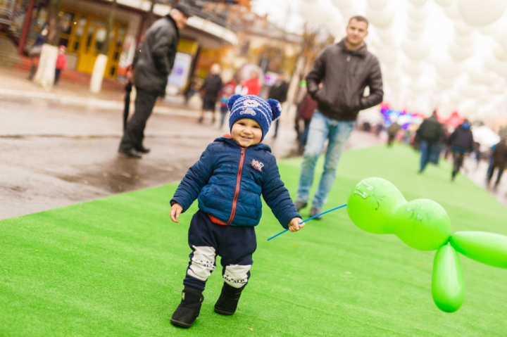 Hramul Orheiul, în toi. Orheienii au savurat din prânzul tradiţional, oferit gratuit de primarul Ilan Şor