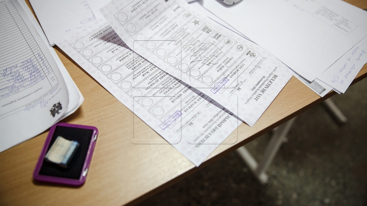 START tipăririi buletinelor de vot! Pentru turul II, CEC a decis să tipărească cu 10.000 de buletine mai mult