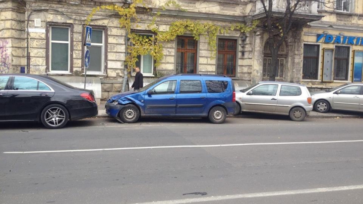 CULMEA CARAMBOLULUI! O maşină de la Accidente Rutiere, peste o Dacia. Cum s-a întâmplat (FOTO)