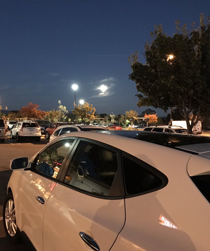 FANTASTIC! Super Luna, surprinsă din mai multe colţuri ale lumii (GALERIE FOTO)