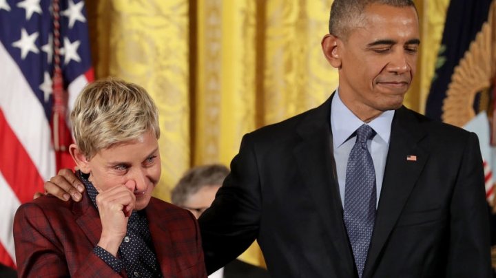 Momente EMOŢIONANTE la Casa Albă! Mai multe celebrităţi, decorate de Barack Obama (VIDEO/FOTO)