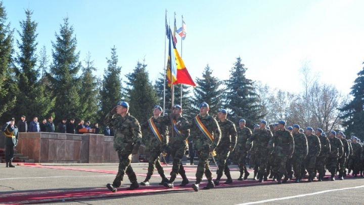 40 de militari moldoveni vor pleaca în Kosovo. Declaraţiile oficialilor