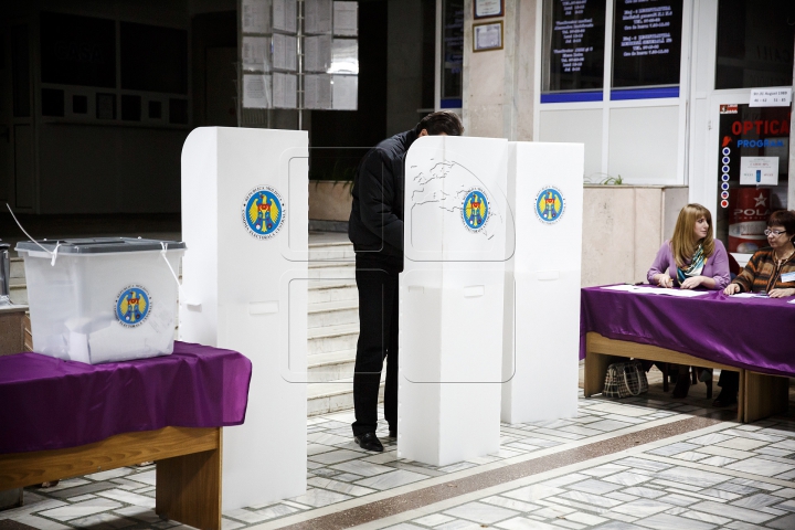 Marian Lupu a ales: "Am votat pentru viitorul european al Republicii Moldova" (FOTOREPORT)