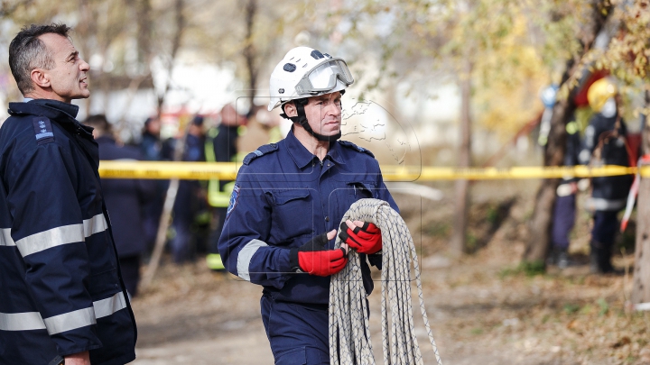 RĂMĂŞITE UMANE, descoperite în ruinele clădirii de pe strada Uzinelor care a ars în noiembrie anul trecut