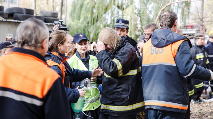 RĂMĂŞITE UMANE, descoperite în ruinele clădirii de pe strada Uzinelor care a ars în noiembrie anul trecut