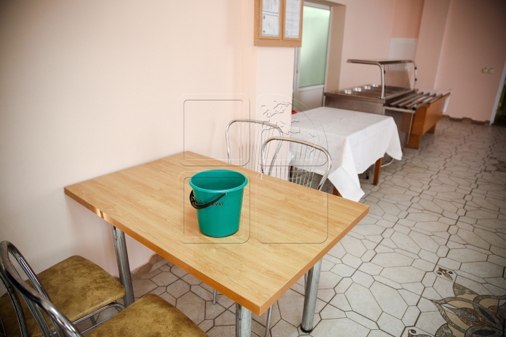 VERIFICĂRI INOPINATE în spitalele din Capitală! Ce obiecții au avut angajații Centrului de Sănătate Publică (FOTOREPORT)