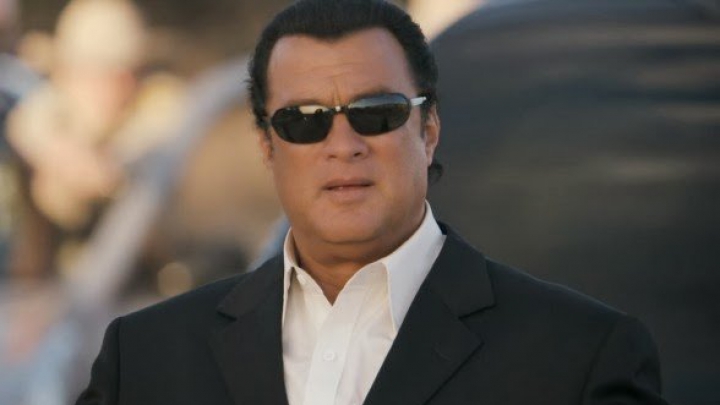 OFICIAL! Îndrăgitul actor de la Hollywood, Steven Seagal, a devenit cetățean rus