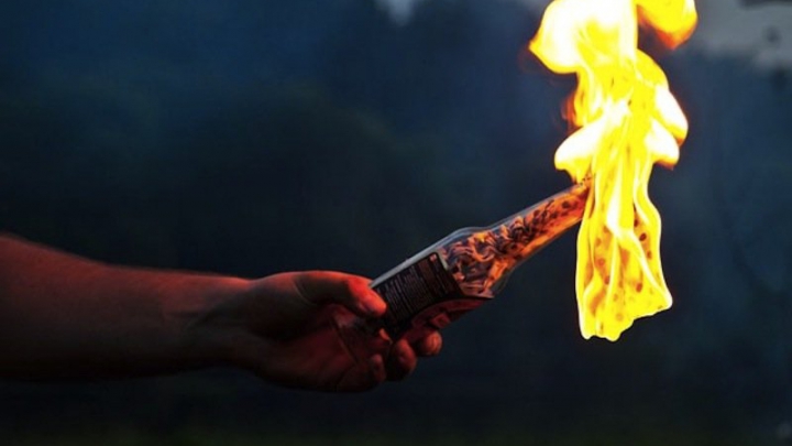 Un centru de primire a refugiaţilor din Austria a fost atacat cu un cocktail Molotov