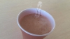 VIRAL! E incredibil ce a făcut un internaut cu o linguriţă de plastic pentru amestecarea cafelei (VIDEO)