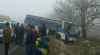 ACCIDENT DE GROAZĂ la Ştefan Vodă. Un autobuz cu pasageri S-A LOVIT VIOLENT cu un camion