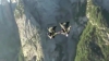 NO COMMENT! Au sărit în gol de pe un munte, cu înălțimea de peste patru kilometri (VIDEO)