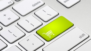 STUDIU: Ce cumpără moldovenii CEL MAI DES pe Internet