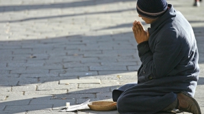 Un român a fost condamnat la închisoare pentru cerşetorie