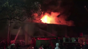 Incendiu devastator într-un club din California: Cel puţin nouă oameni au murit, iar 25 sunt daţi dispăruţi