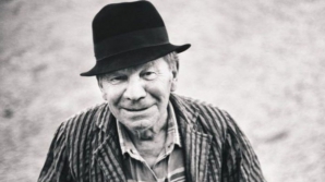 Om cu suflet cald şi zâmbet larg. Sute de oameni au venit să-şi ia rămas bun de la maestrul Mihai Curagău