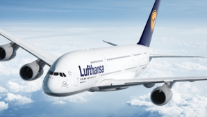 AMENINŢARE CU BOMBĂ: O aeronavă Lufthansa a fost redirecționată pentru a ateriza în siguranță