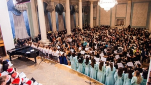 SEARĂ DE EXCEPŢIE. Moldovan National Youth Orchestra a încheiat concertele de iarnă cu o PREMIERĂ