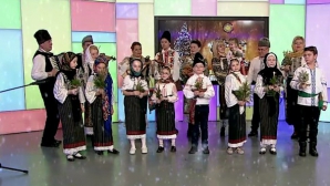 Ajunul Crăciunului! Primii colindători au păşit pragul la Publika (VIDEO)