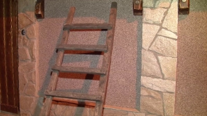 Romeo și Julieta de la Durleşti. O femeie s-a pornit cu scara la "amant" şi s-a ales cu capul spart (VIDEO)