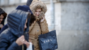 Cod Galben de VÂNT PUTERNIC în toată ţara. Se prevăd rafale de până la 70 de kilometri pe oră