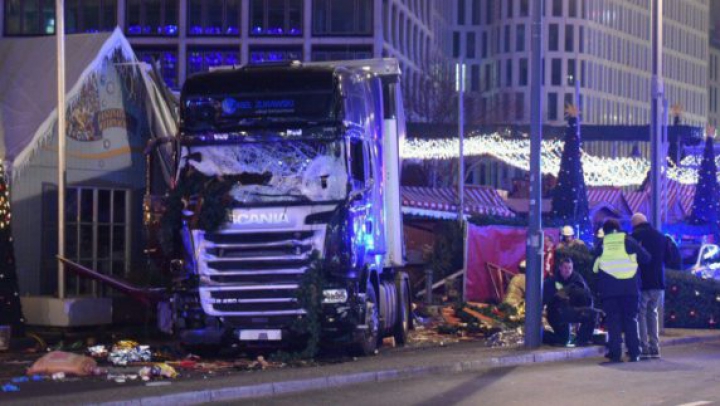 Detalii noi despre atentatul de la Berlin: Şoferul camionului s-ar fi luptat până la sfârşit cu teroristul