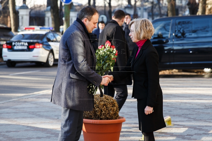 Andrian Candu a transmis condoleanțe familiilor celor decedați în atentatul de la Berlin (FOTO)